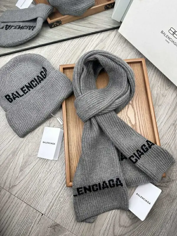 balenciaga hat and echapres set s_12651351